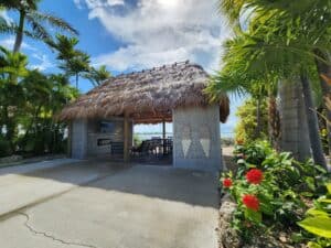 Lot 75 Tiki