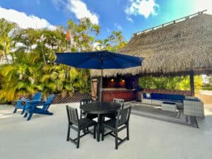 Lot 03 Backside of Tiki